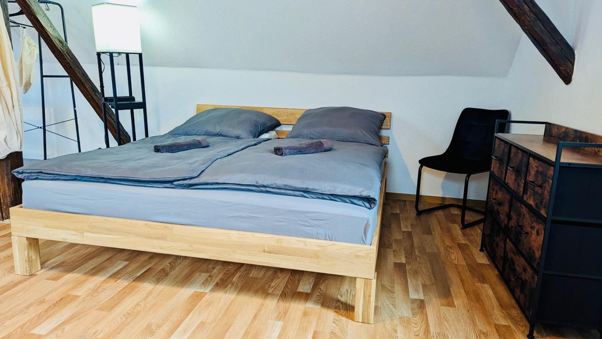 Die Arche - Eigene Haushaelfte Im Stadtzentrum Arnstadt Eksteriør billede